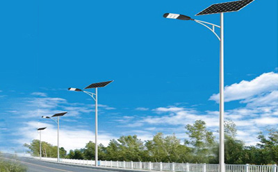 农村道路装峪泉镇太阳能路灯选多大瓦数实测